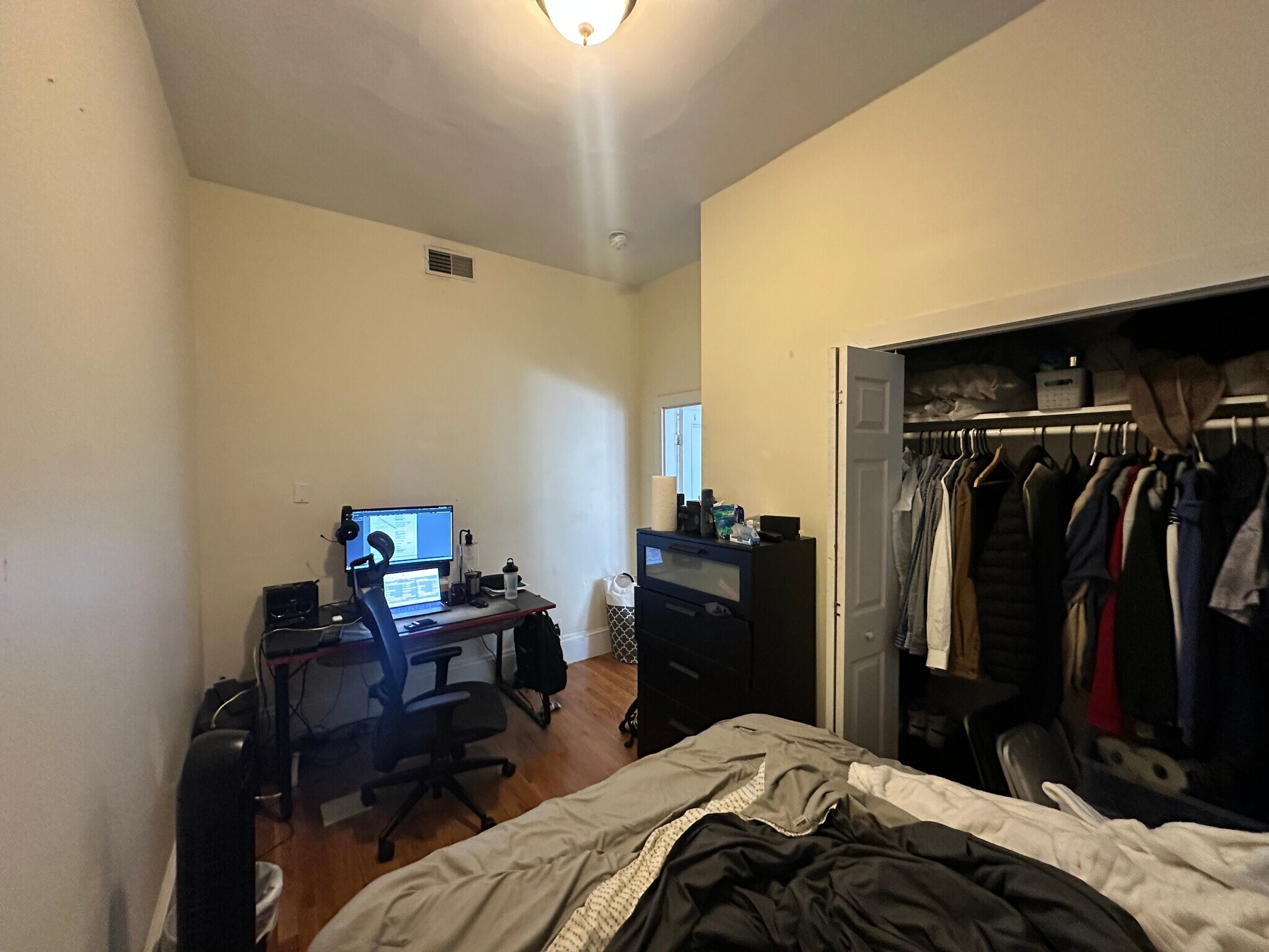 Building Photo - 1451 Tremont St