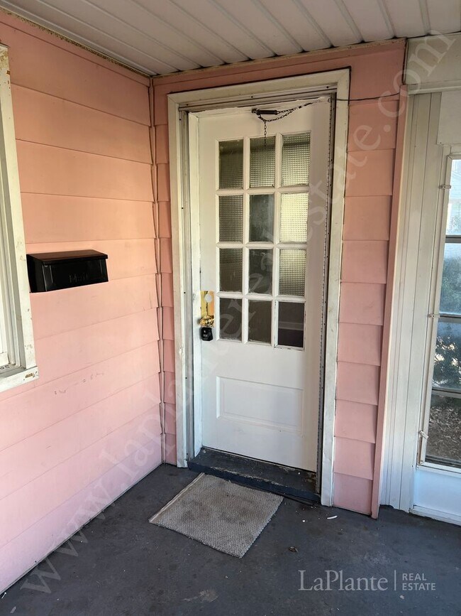 Cute 2 Bedroom Home for Rent 1811 Loxley Rd Toledo OH 43613