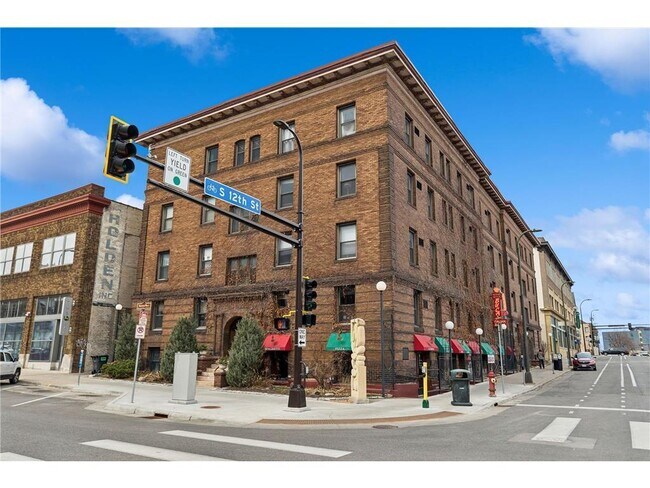 Building Photo - 1204 Harmon Pl