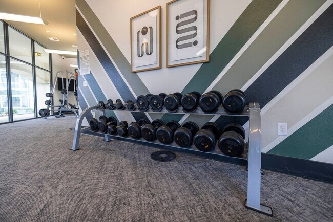 Building Photo - 5511 Pecan Spgs Rd