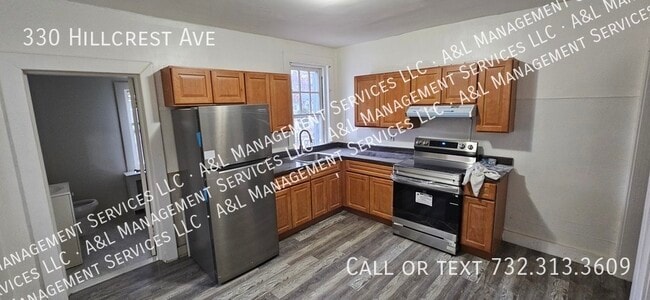 Building Photo - 330 Hillcrest Ave