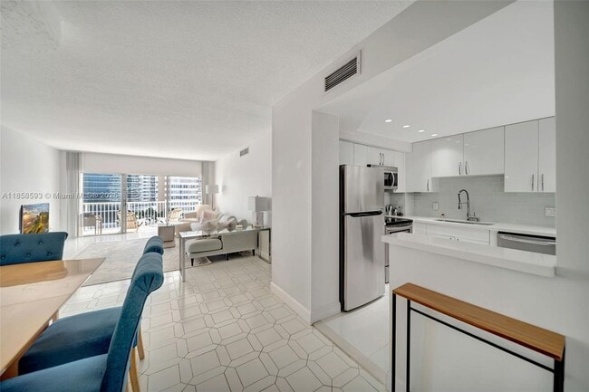 Building Photo - 1950 S Ocean Dr