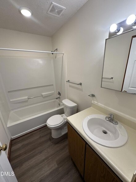 Building Photo - 3506 Ivy Commons Dr