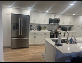 Building Photo - 955 Egret Cir