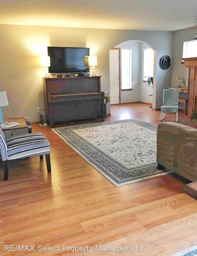 Building Photo - 3 br, 2.5 bath House - 304 Kirkland Ave SE