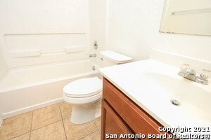 Building Photo - 8947 Oakwood Park