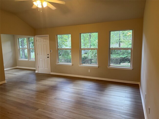 Building Photo - 10890 Royal Adrian Dr