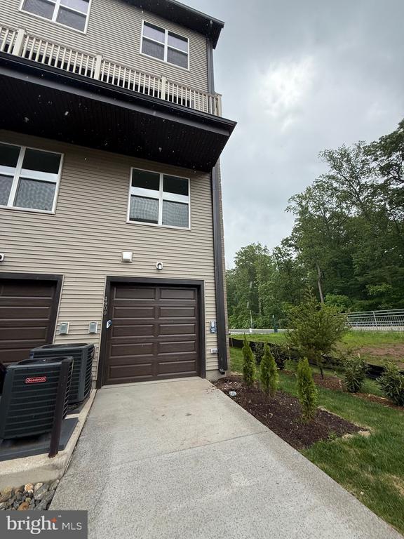 Building Photo - 4900 Chelan Xing