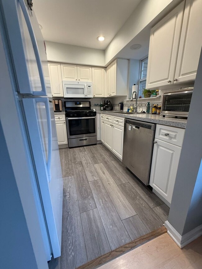 Building Photo - 2 Bed / 1.5 Bath Townhome in Patriot's Ridge