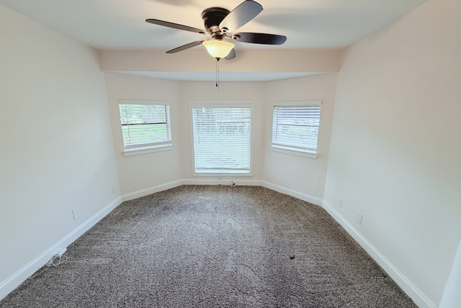 Building Photo - 2814 Shell Bark Rd, Decatur, GA 30035