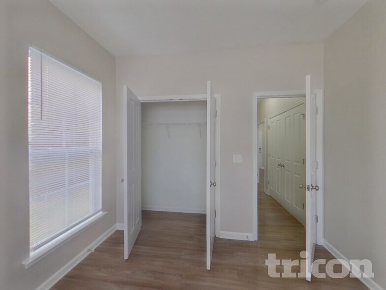 Building Photo - 120 E Decatur Ave