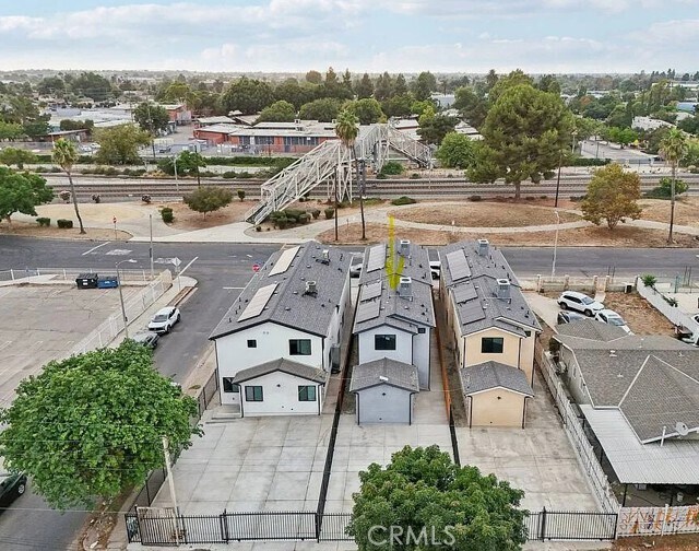 Building Photo - 10422 Graham Ave