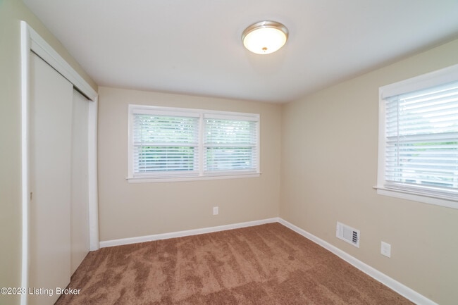 Building Photo - 3422 Peleske Dr