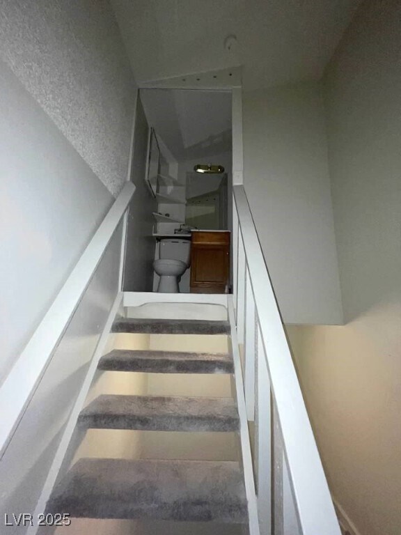 Building Photo - 2818 Calle Del Oro