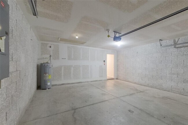Building Photo - 9120 Aegean Cir
