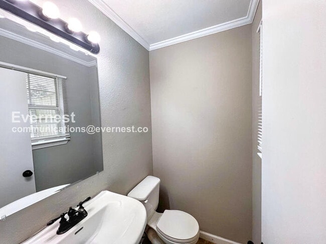 Building Photo - 89 Pheasant Run Dr