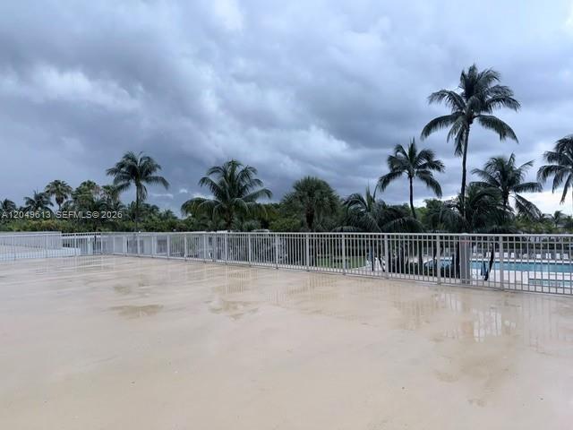 Building Photo - 881 Ocean Dr