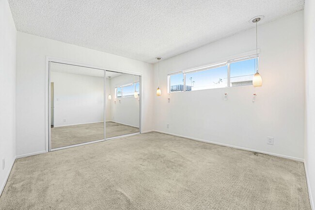 Building Photo - 1314 Euclid St