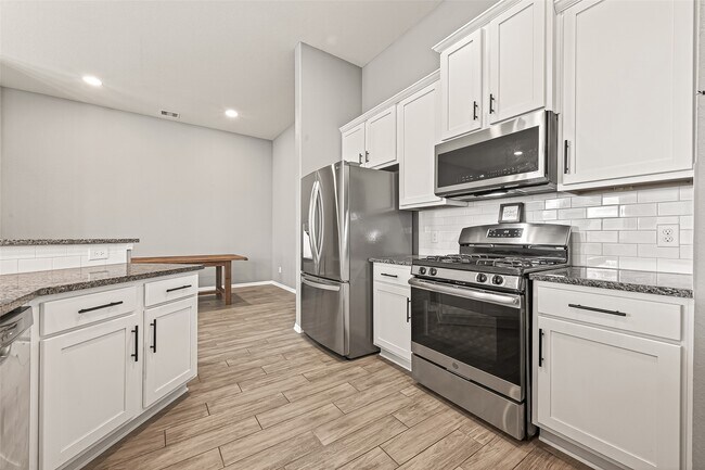 Building Photo - 18507 Sleeping Bear Wy