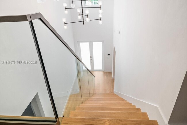 Building Photo - 745 NE 77th St