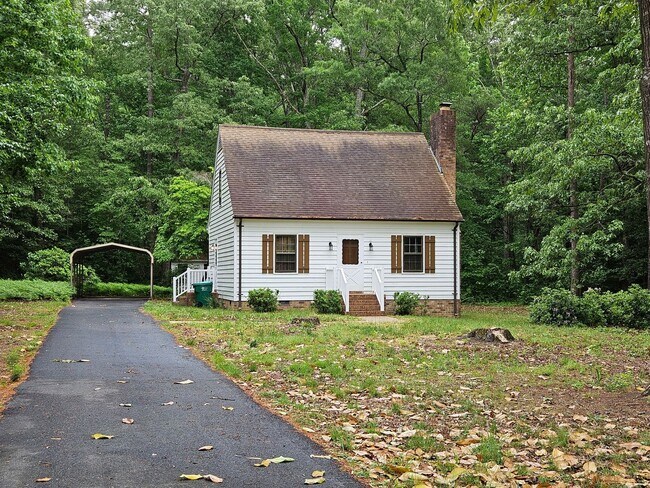 Building Photo - 3 bedroom 2 bath Cape in the heart of Rural Varina