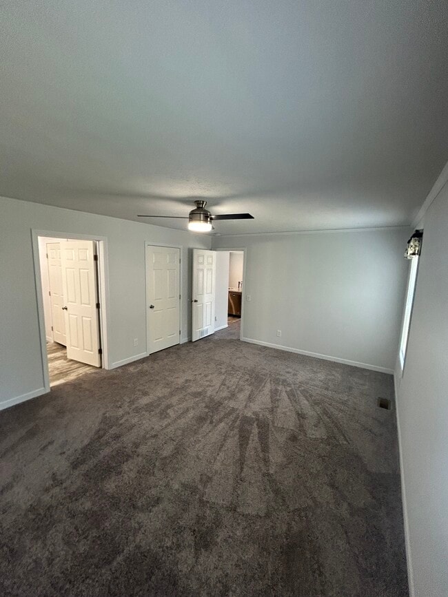 Building Photo - 118 Poplar Dr