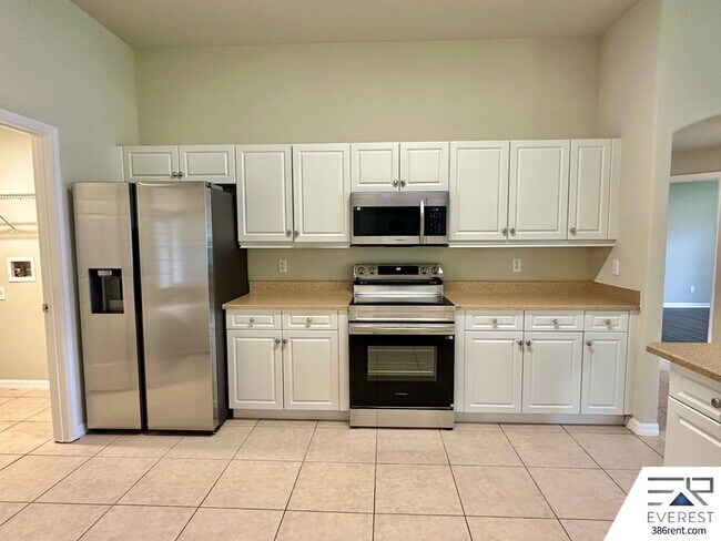 Building Photo - 7 Waywell Pl