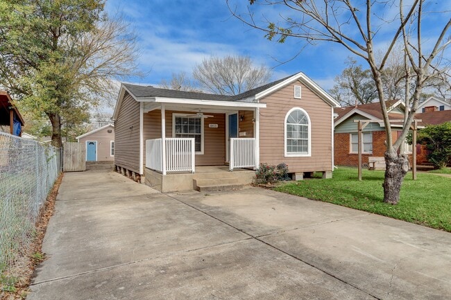 Primary Photo - 8415 Bonner Dr
