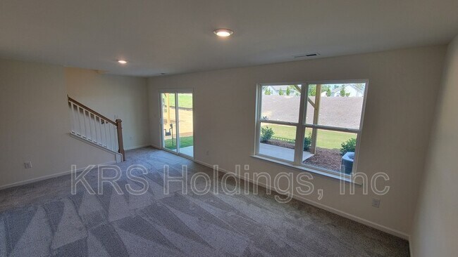Building Photo - 838 Parc Townes Dr