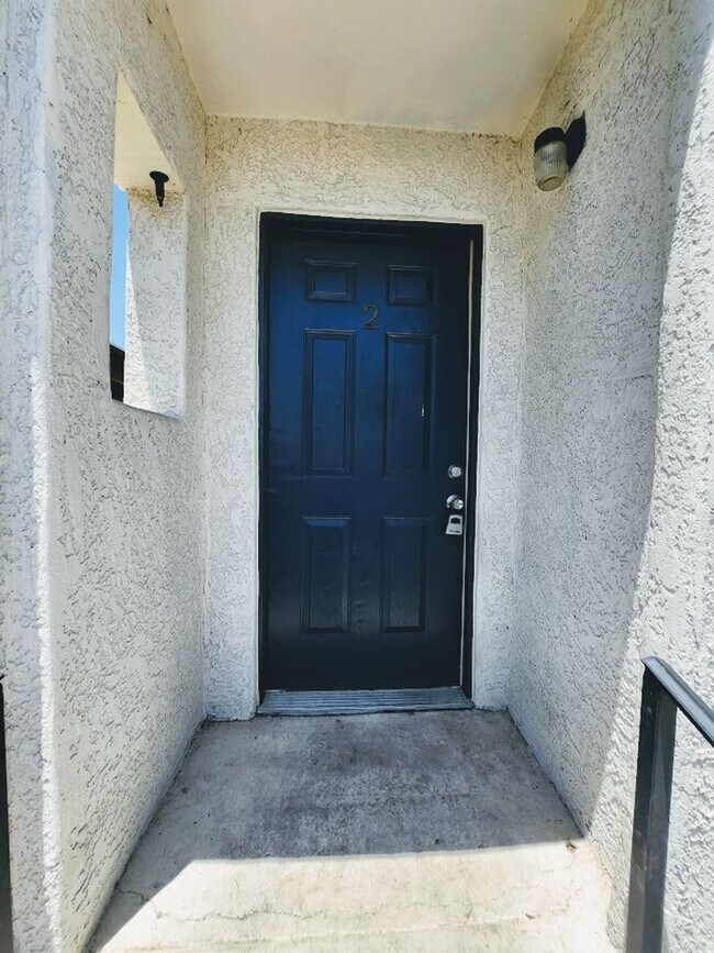 Building Photo - 1309 W Taylor St