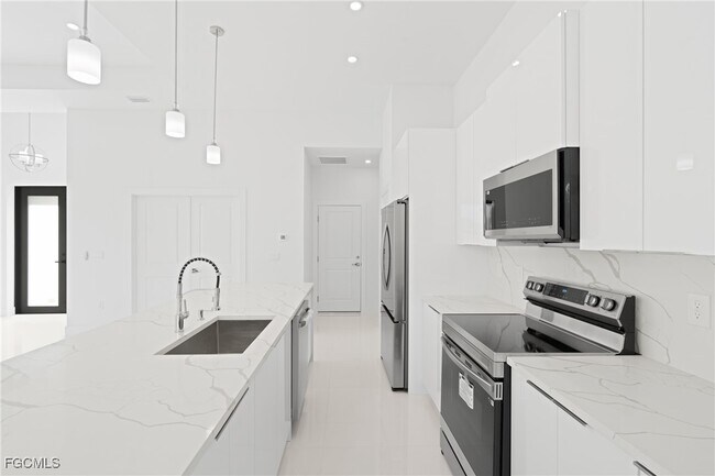 Building Photo - 2503 41st St W