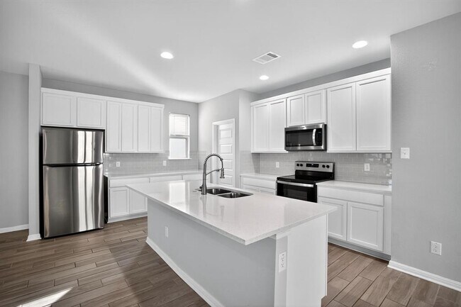 Building Photo - 183 Outlaw Dr