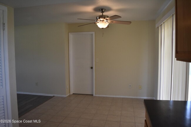 Building Photo - 3134 Edgewood Dr NE