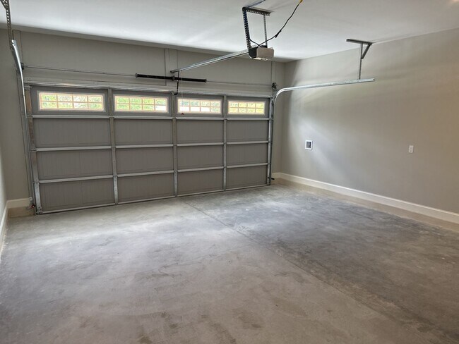 Building Photo - 125 Ennis Rd
