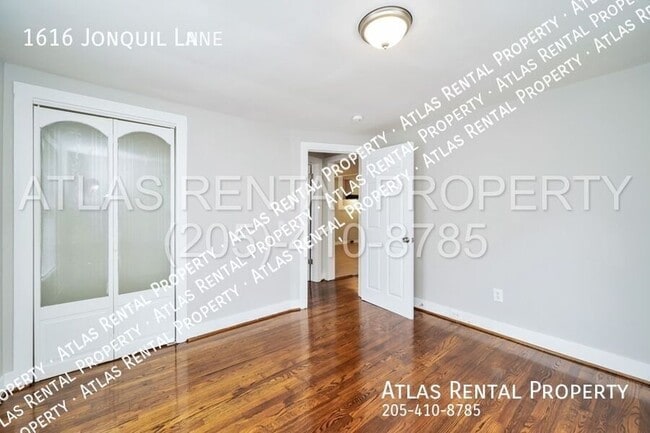 Building Photo - 1616 Jonquil Ln