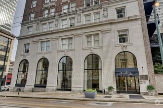 Building Photo - 127 Madison Ave