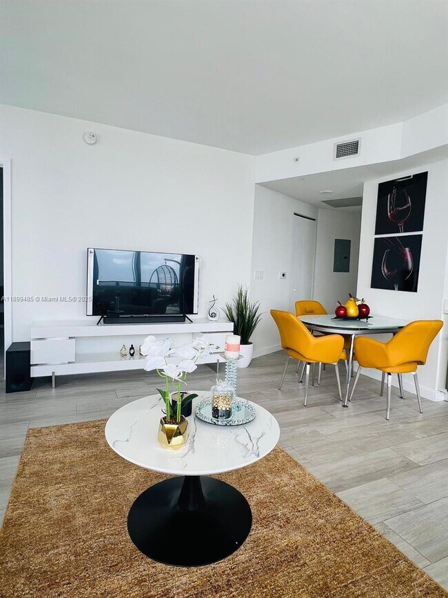 Building Photo - 55 SW 9th St