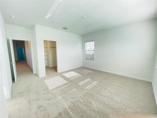 Building Photo - 7333 Ivy Tendril Ave