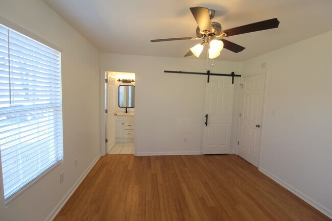 Building Photo - Discover modern living in this recently re...