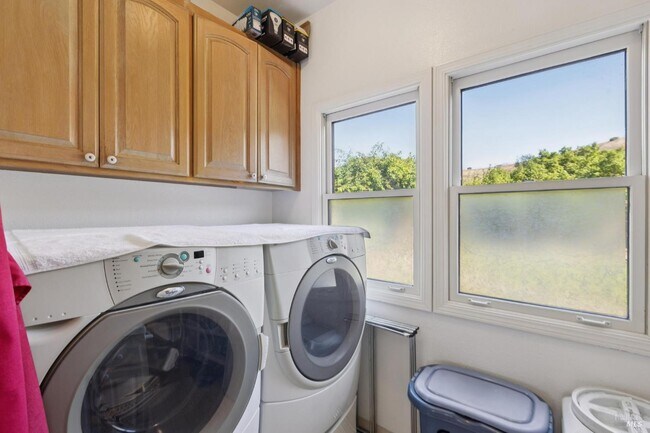 Building Photo - 6381 Nicasio Valley Rd