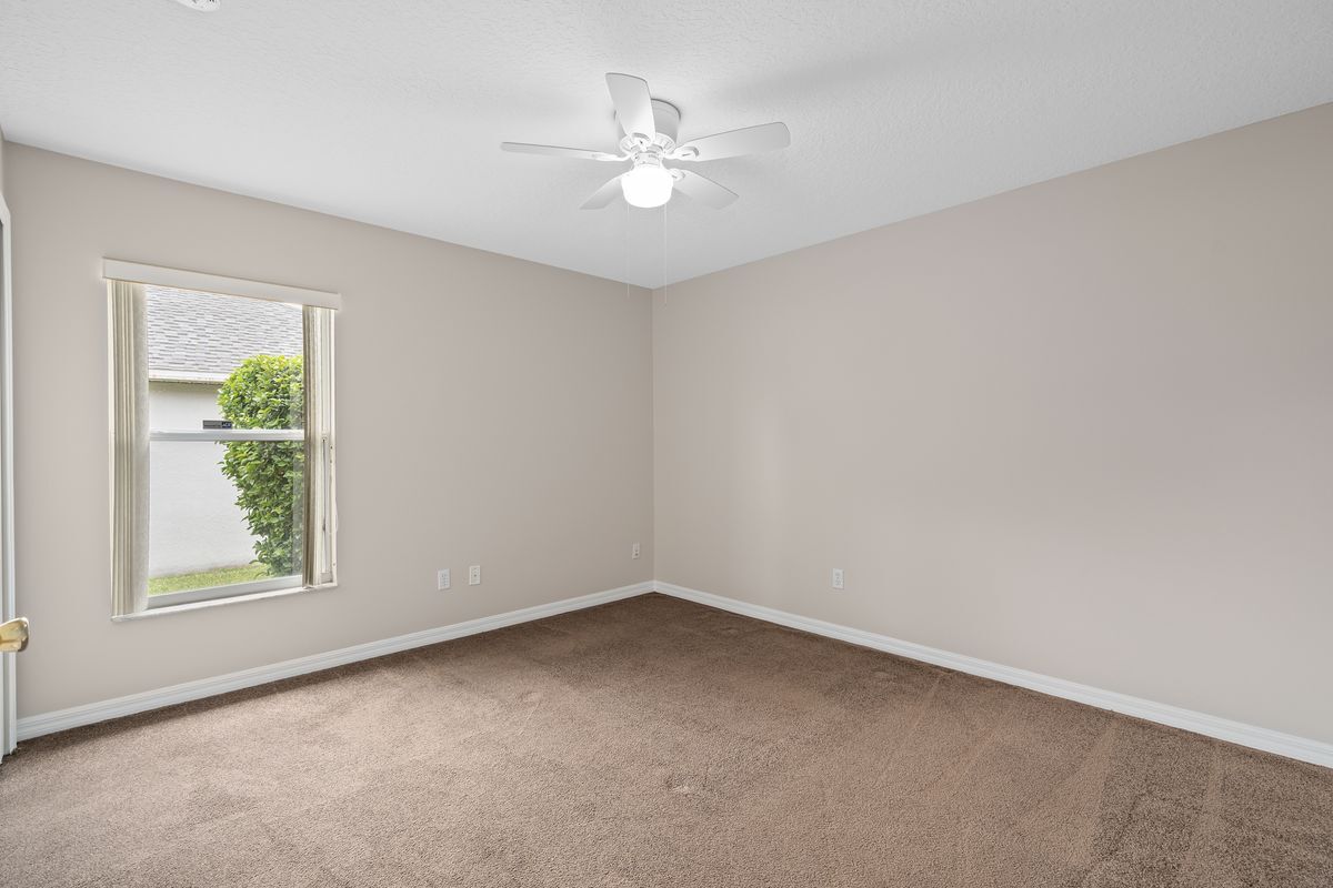 Building Photo - 1056 Princeton Dr