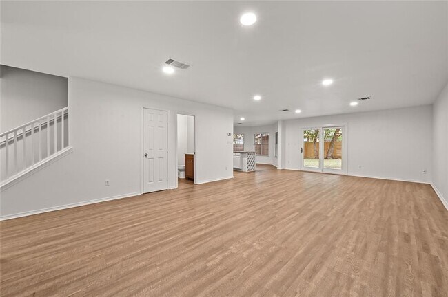 Building Photo - 2217 Riker Ridge Trail