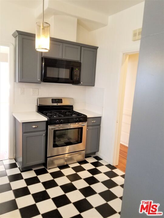 Building Photo - 329 N Ogden Dr