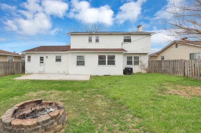 Building Photo - 3114 Kingswood Dr