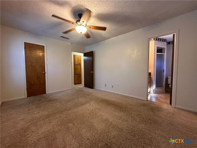 Building Photo - 1514 Arkansas Ave