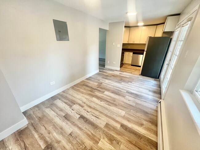 IMG_4181 - OAK NORTH APTS