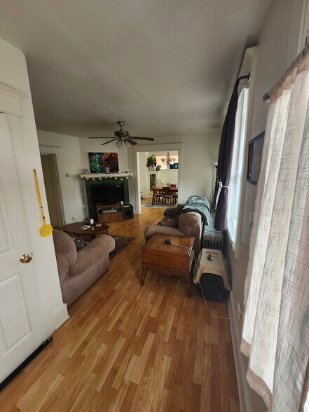 Primary Photo - 725 Bellaire Ave