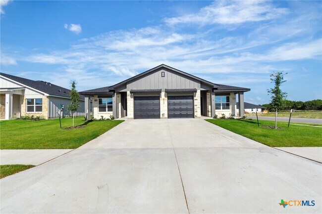Building Photo - 902 Cherry Laurel Ln