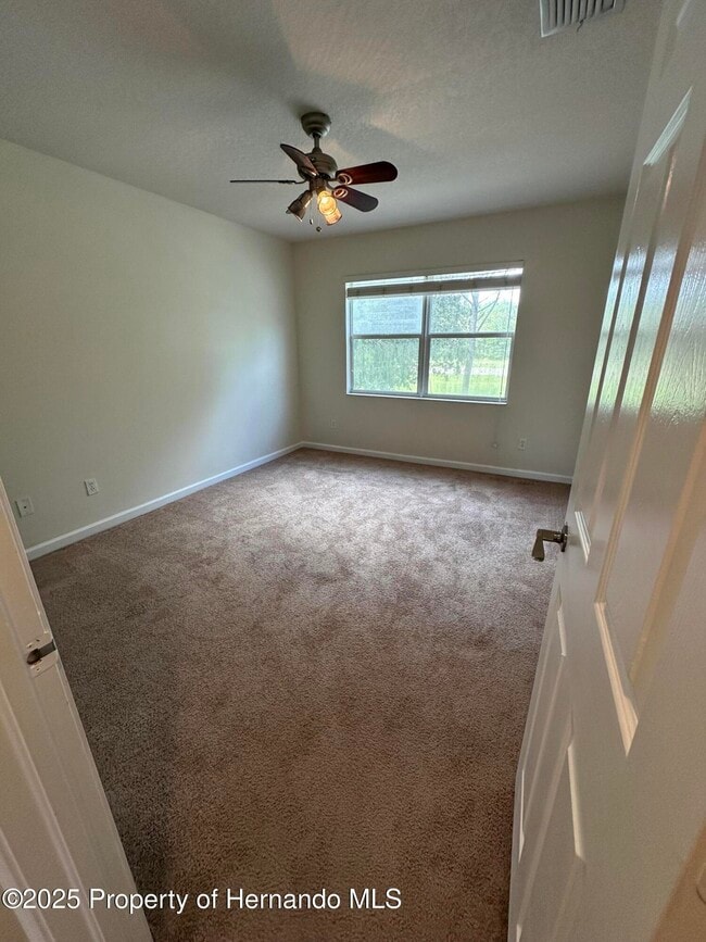 Building Photo - 14227 Wake Robin Dr