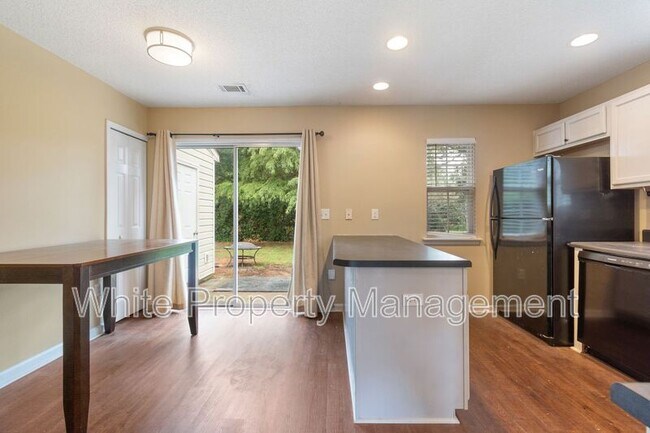 Building Photo - 12391 Paperbark Cir